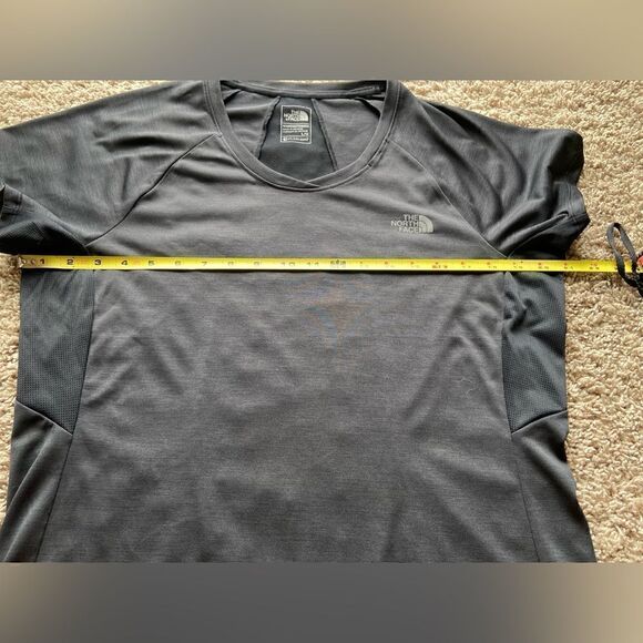 Pre-Owned The North Face Women's Size L Active T-Shirt - Picture 8 of 9